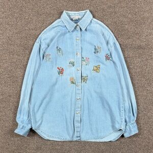 Vintage Light Wash Blue Denim Button Down Shirt Women’s L Embroidered Florals